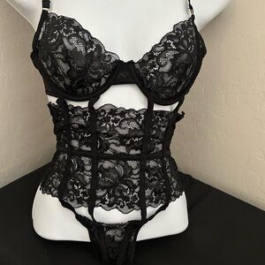Elegant Black Lace Bustier Set